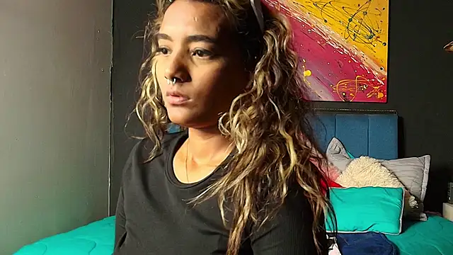 megan collins96 online show from 03-13-25, 07:39