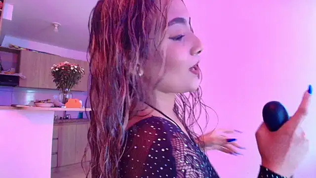 megan collins96 online show from 02-15-26, 08:27