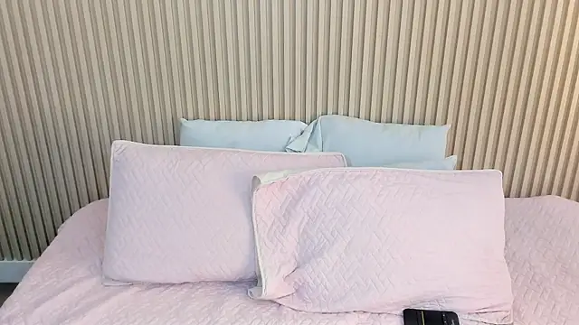 charlottebrowns  online show from 01-09-26, 01:25