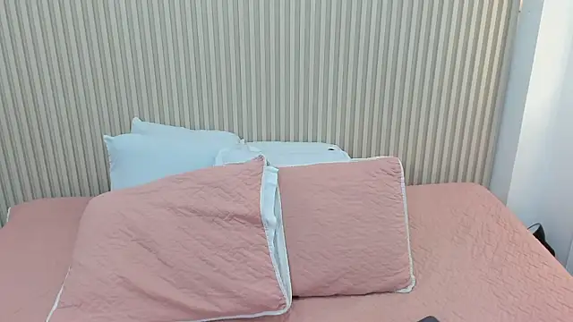 charlottebrowns  online show from 03-06-26, 12:01