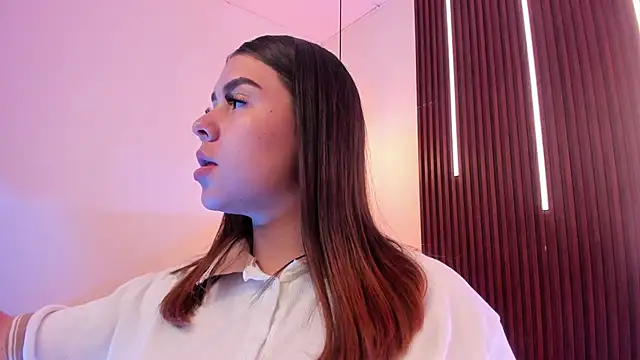 ArianaBaker online show from 04-08-26, 01:00