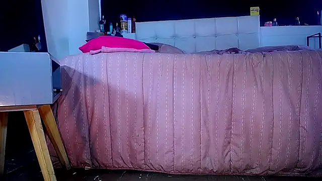 Snapshot of bellatrixx_69 chatting on 10-09-25, 11:30 bellatrixx 69 online show from 10-09-25, 11:30