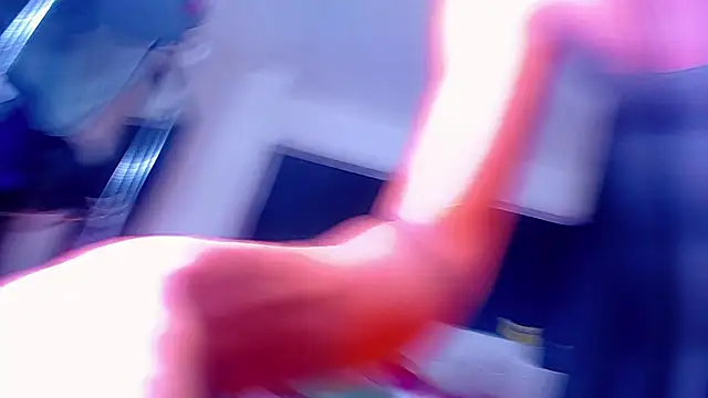 Snapshot of bellatrixx_69 chatting on 11-12-25, 11:32 bellatrixx 69 online show from 11-12-25, 11:32