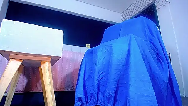 Snapshot of bellatrixx_69 chatting on 11-15-25, 11:18 bellatrixx 69 online show from 11-15-25, 11:18