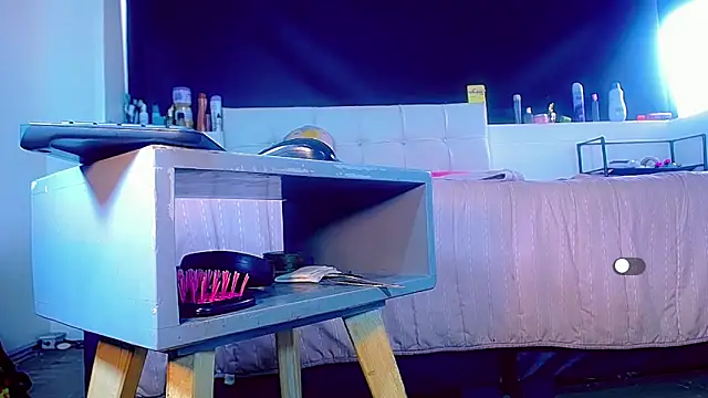 Snapshot of bellatrixx_69 chatting on 11-19-25, 11:32 bellatrixx 69 online show from 11-19-25, 11:32