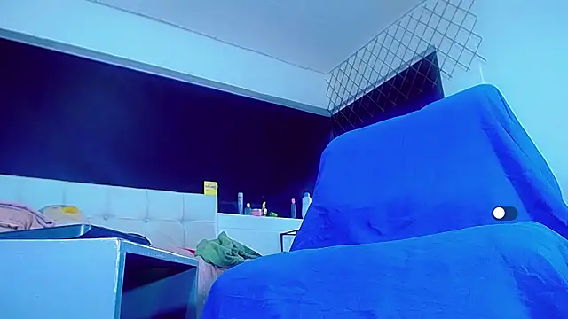 Snapshot of bellatrixx_69 chatting on 11-20-25, 11:32 bellatrixx 69 online show from 11-20-25, 11:32