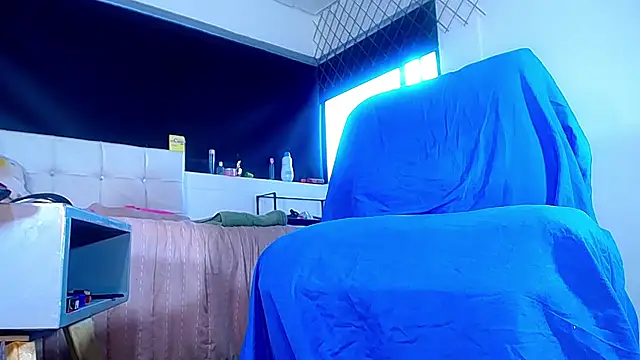 Snapshot of bellatrixx_69 chatting on 11-21-25, 11:09 bellatrixx 69 online show from 11-21-25, 11:09