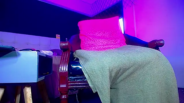 Snapshot of bellatrixx_69 chatting on 12-04-25, 11:19 bellatrixx 69 online show from 12-04-25, 11:19