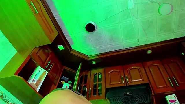 LaureenHills online show from 01-21-25, 09:13