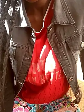 Swirly blac online show from 04-01-26, 06:25