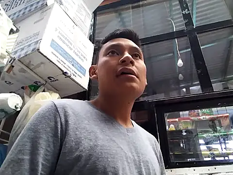 Snapshot of LEDRIX chatting on 01-11-25, 07:05 LEDRIX online show from 01-11-25, 07:05