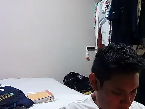 Snapshot of LEDRIX chatting on 09-09-25, 04:34 LEDRIX online show from 09-09-25, 04:34