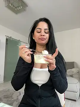  adelle online show from 03-19-26, 12:09