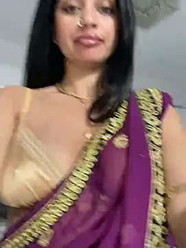 Snapshot of _adelle chatting on 05-09-26, 11:26 adelle online show from 05-09-26, 11:26