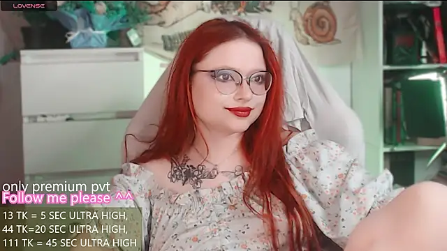 Snapshot of me__hanna chatting on 04-03-26, 03:04 me hanna online show from 04-03-26, 03:04