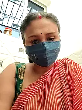 Snapshot of Archna-ji chatting on 01-07-25, 05:12 Archna-ji online show from 01-07-25, 05:12