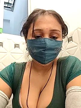 Snapshot of Archna-ji chatting on 02-28-25, 05:15 Archna-ji online show from 02-28-25, 05:15