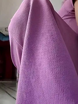 Snapshot of Archna-ji chatting on 03-18-25, 02:15 Archna-ji online show from 03-18-25, 02:15