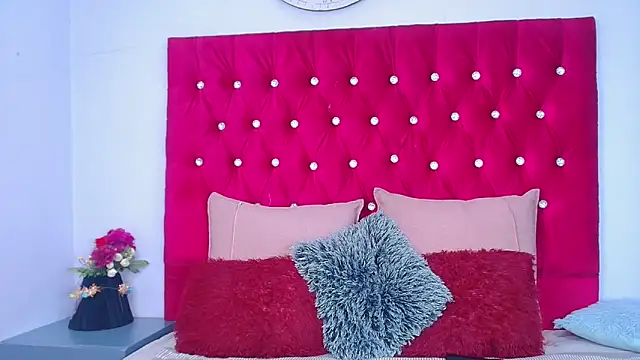 Snapshot of VeryGoodBadGirl1 chatting on 05-02-26, 01:21 VeryGoodBadGirl1 online show from 05-02-26, 01:21