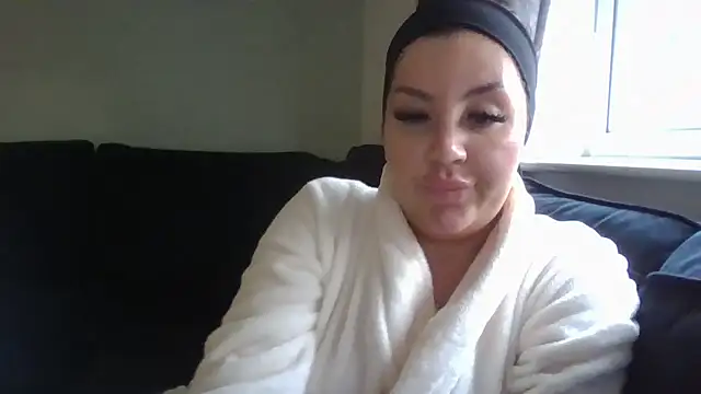 magical mia online show from 01-22-25, 12:38