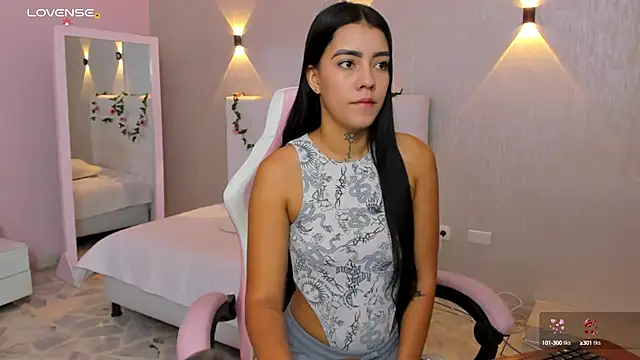 miagomezweb1 online show from 02-08-25, 12:39