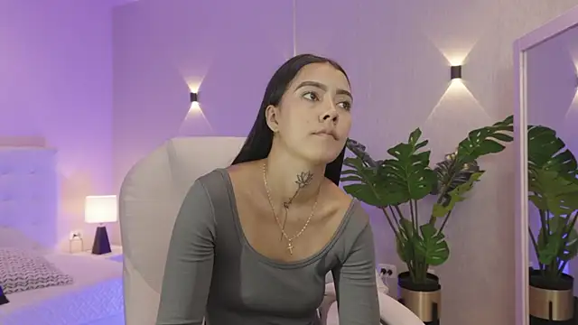 miagomezweb1 online show from 11-27-25, 02:52