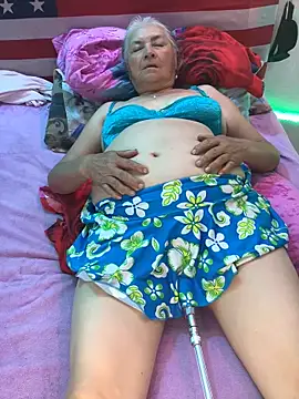 Snapshot of Grandma_Mature23 chatting on 02-04-25, 02:07 Grandma Mature23 online show from 02-04-25, 02:07