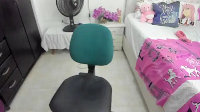 Ammy Queen online show from 02-01-25, 01:44