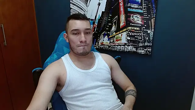 Snapshot of Airon_Blade chatting on 01-31-25, 10:21 Airon Blade online show from 01-31-25, 10:21