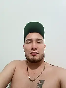 Snapshot of Airon_Blade chatting on 10-13-25, 09:53 Airon Blade online show from 10-13-25, 09:53