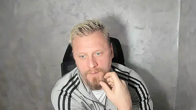 ANGELALEXYNO2024 online show from 03-17-26, 08:45