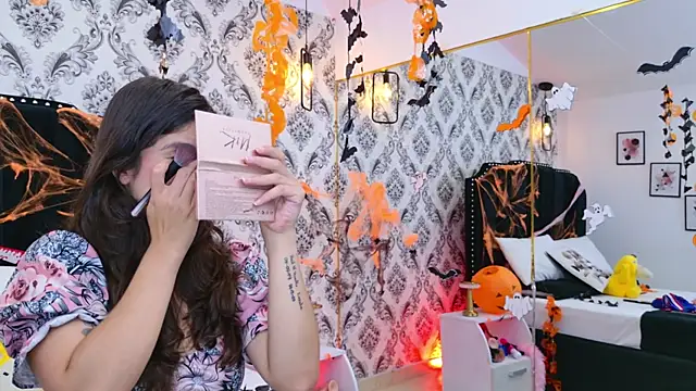 LexaDeRusso online show from 10-24-25, 07:43