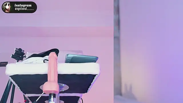 Angelst   online show from 11-25-25, 06:02