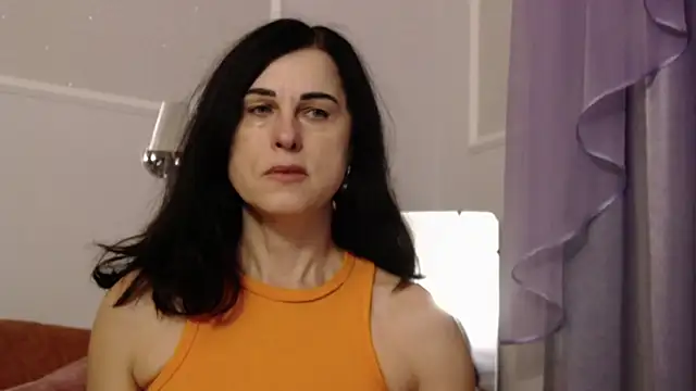 MonicaMelano online show from 11-28-25, 05:21