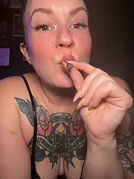 quinnmariexo online show from 07-16-26, 06:58