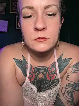 quinnmariexo online show from 07-28-26, 08:23