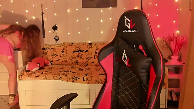 desperatehousewife   online show from 10-04-25, 04:16