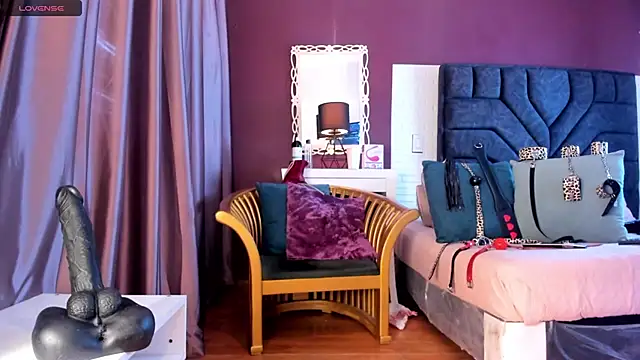 Snapshot of BondageGirl_Ks chatting on 01-23-25, 01:13 BondageGirl Ks online show from 01-23-25, 01:13