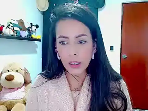 Snapshot of ella_peck chatting on 12-18-24, 02:42 ella peck online show from 12-18-24, 02:42