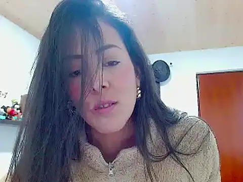 Snapshot of ella_peck chatting on 12-31-24, 02:29 ella peck online show from 12-31-24, 02:29