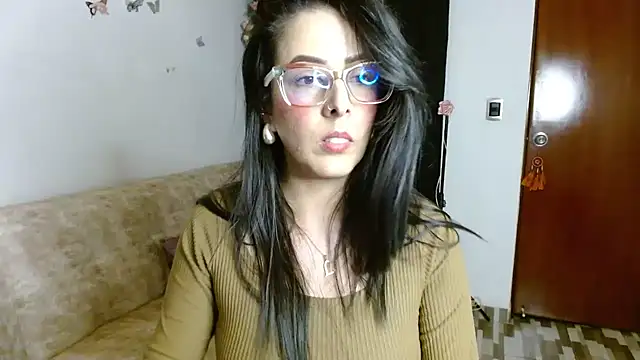 Snapshot of ella_peck chatting on 02-26-26, 04:33 ella peck online show from 02-26-26, 04:33