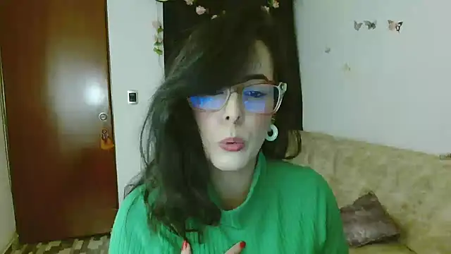 Snapshot of ella_peck chatting on 04-05-26, 02:42 ella peck online show from 04-05-26, 02:42