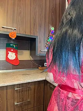 Hotmomcheckk  online show from 12-17-25, 11:16