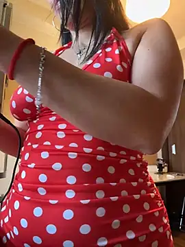 Hotmomcheckk  online show from 06-19-26, 09:24