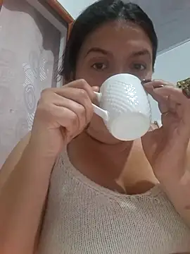 Sophie-hatter online show from 12-20-25, 10:17