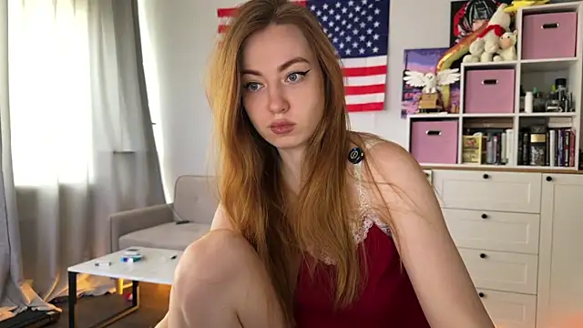 Snapshot of LinaWitch chatting on 05-13-26, 02:03 LinaWitch online show from 05-13-26, 02:03