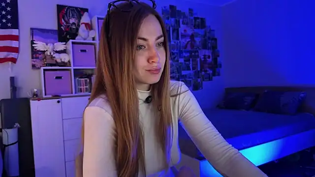 LinaWitch online show from 07-04-26, 04:35