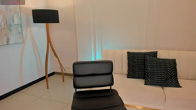 MollySundersX online show from 03-10-25, 08:01