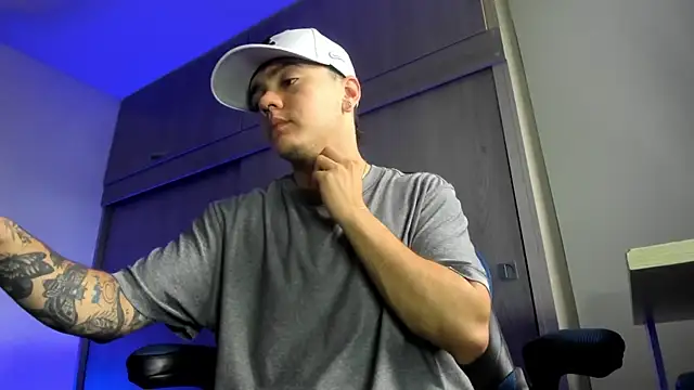 male pussy online show from 12-21-25, 01:18