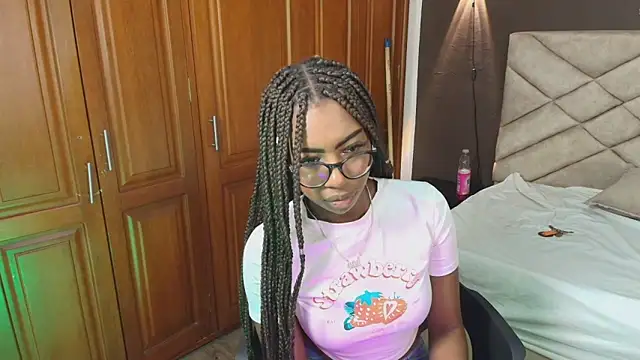 Raquel jones online show from 09-29-25, 07:40